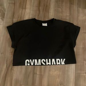 NWOT Gymshark crop tee